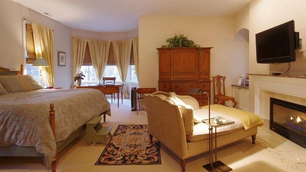 Harvey House Bed & Breakfast Оук Парк Екстериор снимка