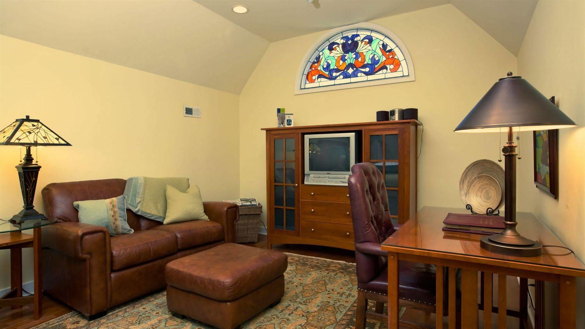 Harvey House Bed & Breakfast Оук Парк Екстериор снимка