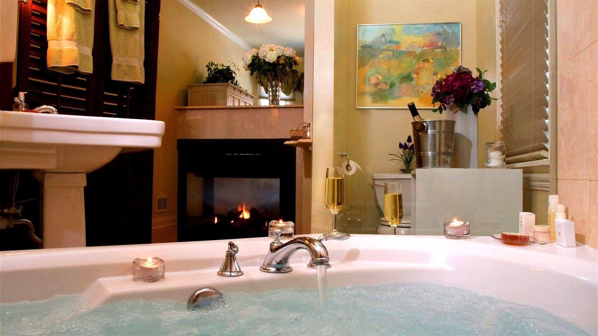 Harvey House Bed & Breakfast Оук Парк Екстериор снимка