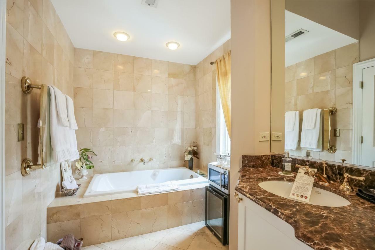 Harvey House Bed & Breakfast Оук Парк Екстериор снимка